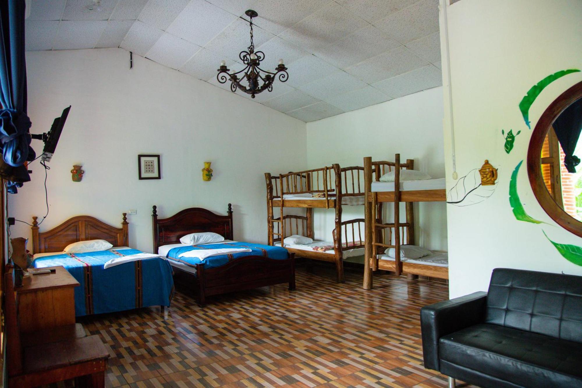 Vinas Hotel Lanquín Exterior foto