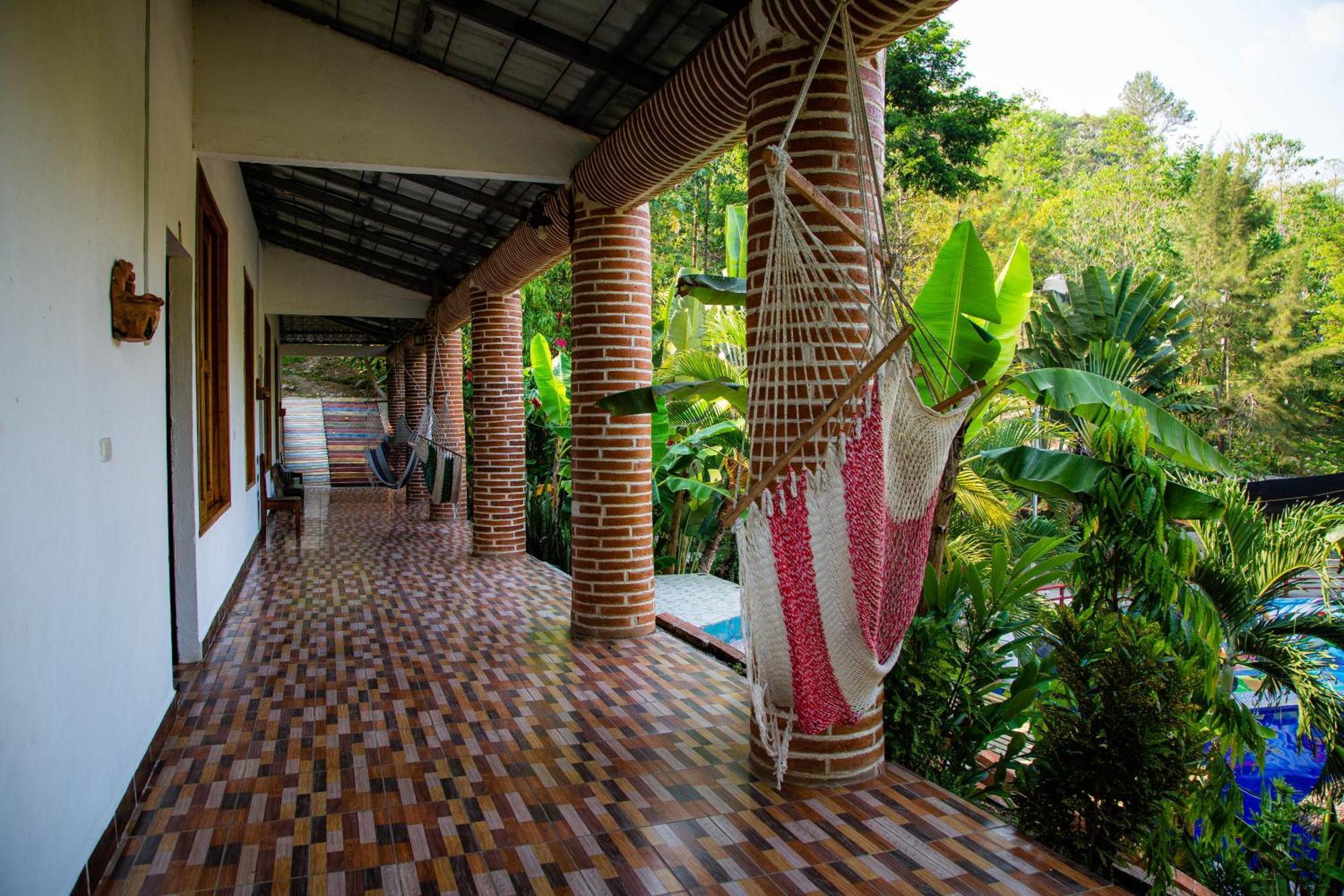 Vinas Hotel Lanquín Exterior foto